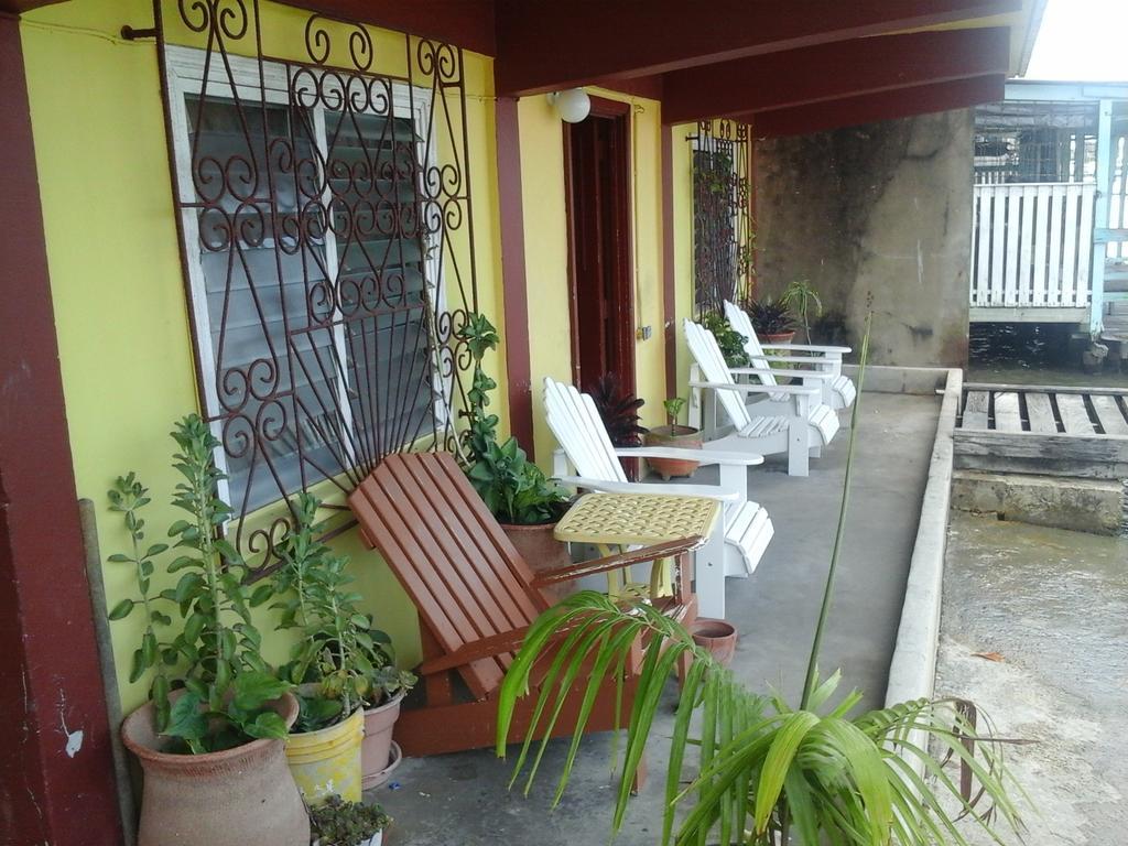 Belcove Hotel & Guesthouse Belize City Eksteriør bilde