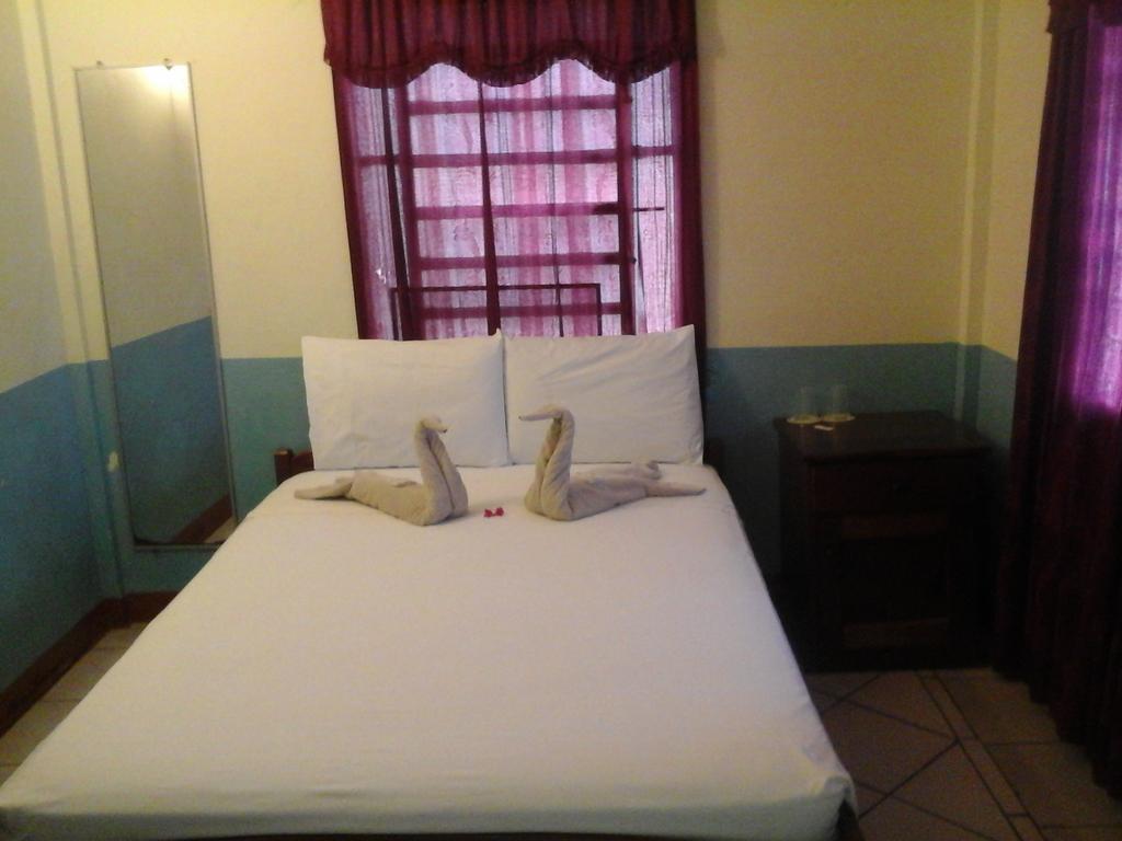Belcove Hotel & Guesthouse Belize City Eksteriør bilde