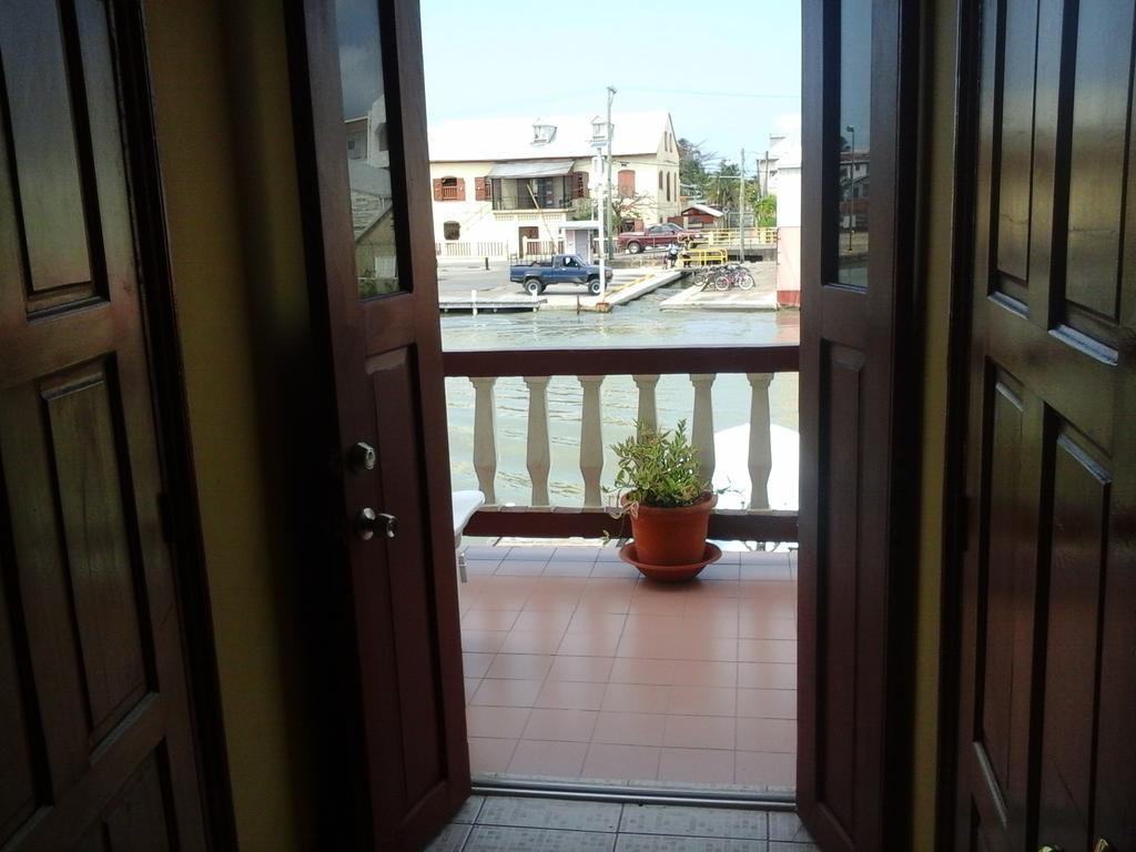 Belcove Hotel & Guesthouse Belize City Eksteriør bilde